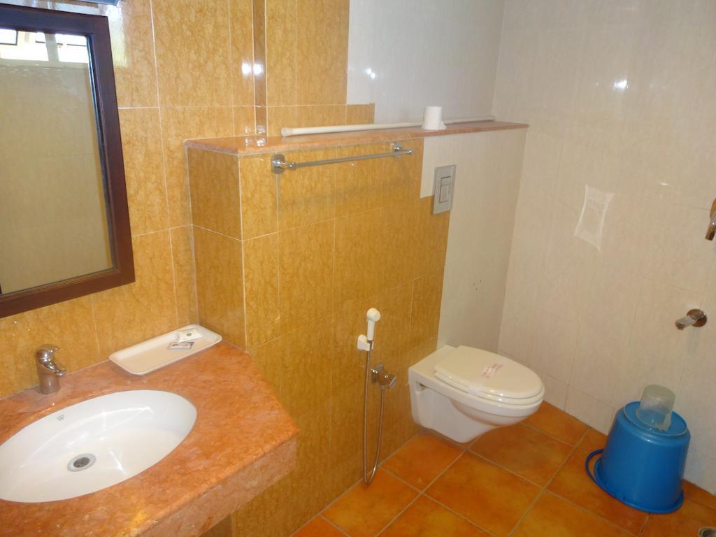 Hotel Geethu International Kovalam Esterno foto