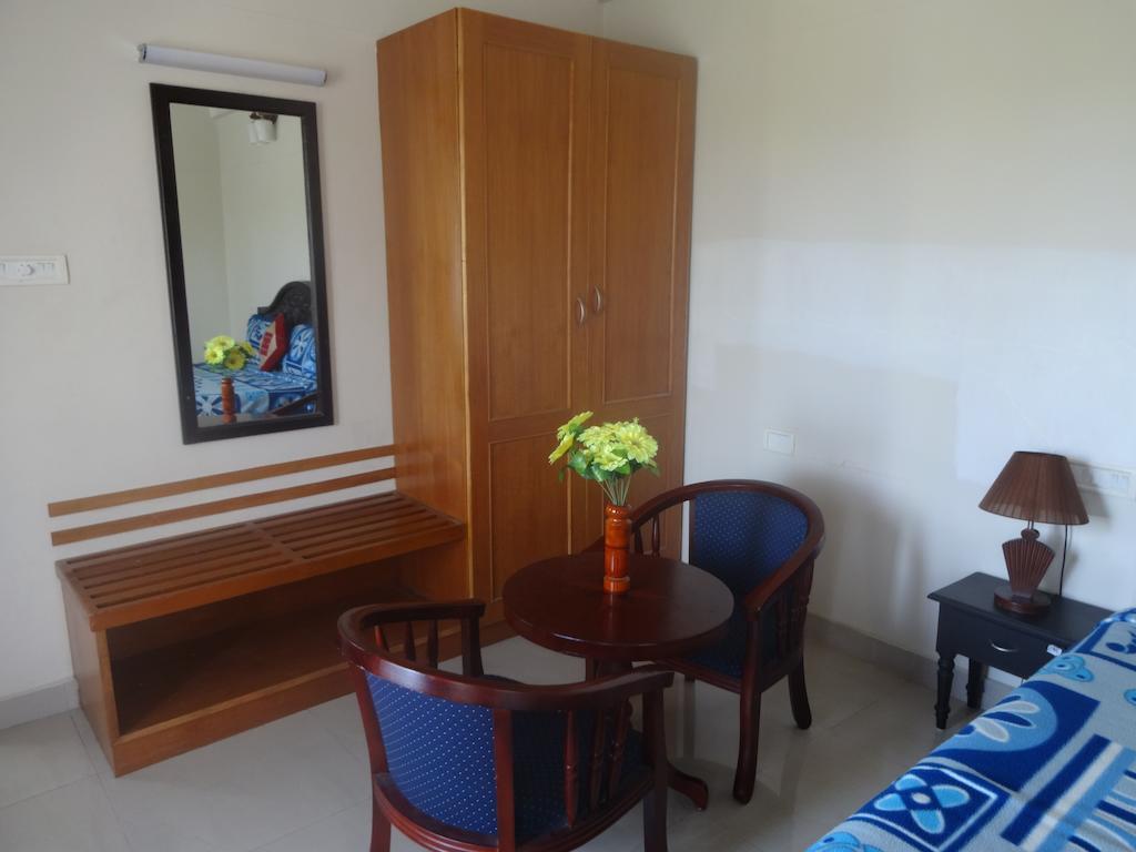 Hotel Geethu International Kovalam Esterno foto