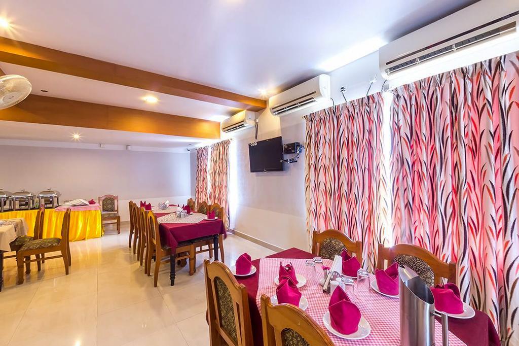Hotel Geethu International Kovalam Esterno foto