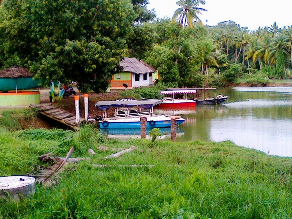Hotel Geethu International Kovalam Esterno foto