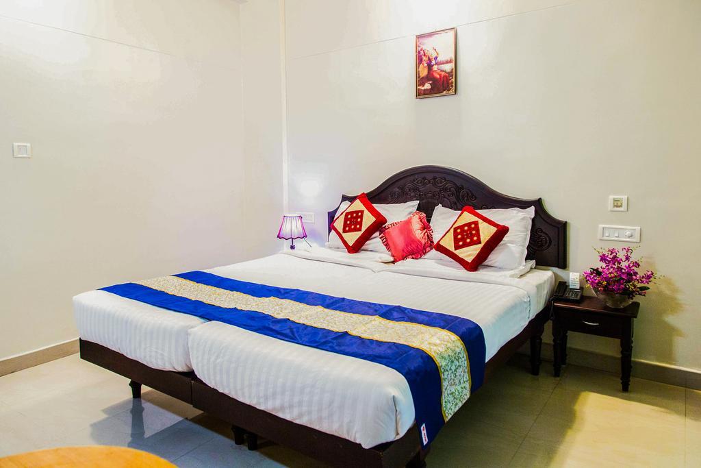 Hotel Geethu International Kovalam Esterno foto