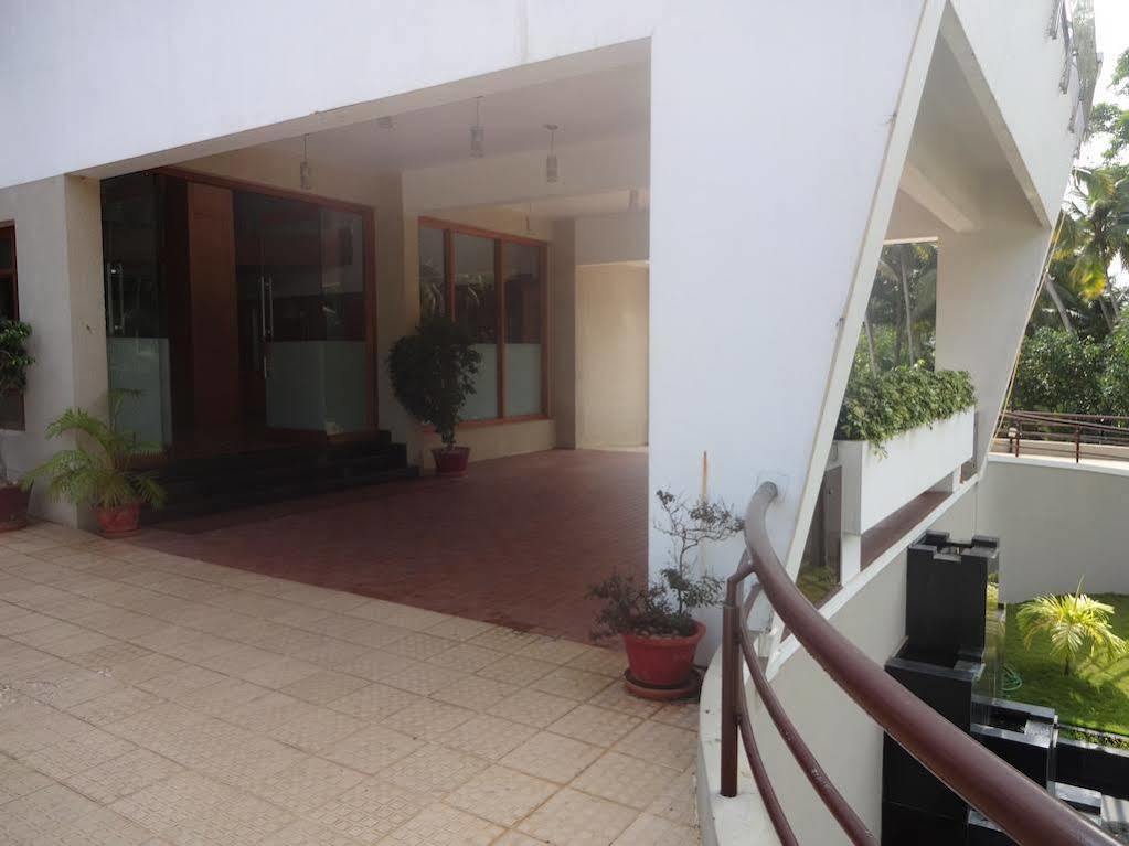 Hotel Geethu International Kovalam Esterno foto
